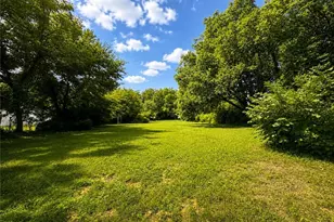 1910 Flatrock St, Winston-Salem, NC 27107 - Photo 8