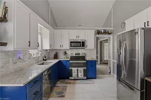 4406 Camden Ridge Dr, Greensboro, NC 27410 - Photo 14