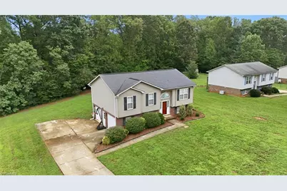 4051 Village Trace Drive, Tobaccoville, NC 27050 - Photo 8