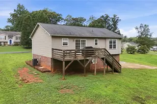 4051 Village Trace Dr, Tobaccoville, NC 27050 - Photo 12