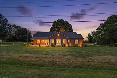4264 High Point Road, Winston-Salem, NC 27107 - Photo 2