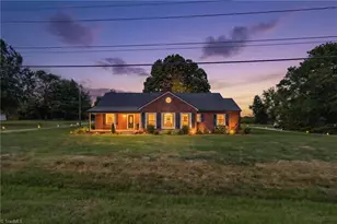 4264 High Point Rd, Winston-Salem, NC 27107 - Photo 2
