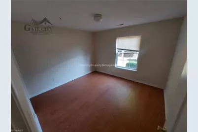 905 Hanahan Court #B, Greensboro, NC 27409 - Photo 10