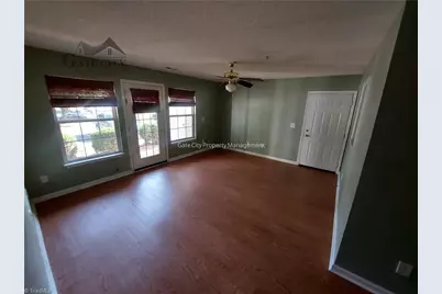 905 Hanahan Court #B, Greensboro, NC 27409 - Photo 4