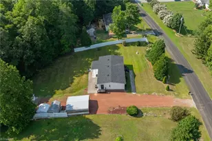 231 Nell Rd, Madison, NC 27025 - Photo 42