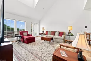 360 Elm St, Greensboro, NC 27401 - Photo 6