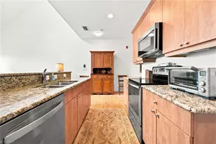 360 Elm St, Greensboro, NC 27401 - Photo 8