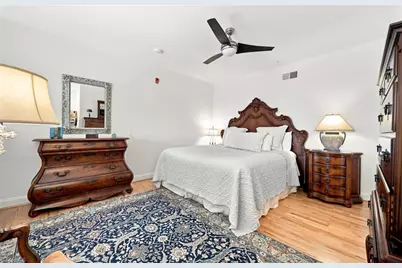 360 Elm Street #304, Greensboro, NC 27401 - Photo 12