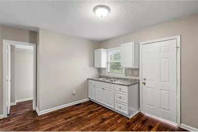 2210 E Market Street, Greensboro, NC 27401 - Photo 16