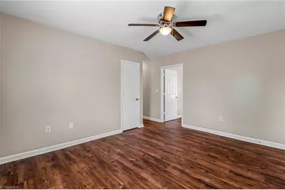 2210 E Market Street, Greensboro, NC 27401 - Photo 6
