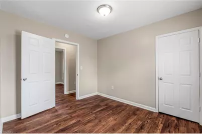 2210 E Market Street, Greensboro, NC 27401 - Photo 14