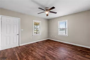 2210 E Market St, Greensboro, NC 27401 - Photo 4
