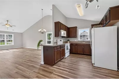 1575 Farningham Lane, Burlington, NC 27215 - Photo 10