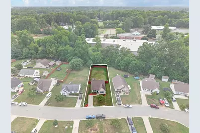 1575 Farningham Lane, Burlington, NC 27215 - Photo 32
