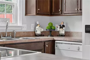 1575 Farningham Ln, Burlington, NC 27215 - Photo 24