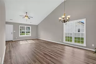 1575 Farningham Ln, Burlington, NC 27215 - Photo 8