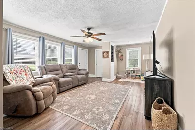110 New Street S, Liberty, NC 27298 - Photo 6