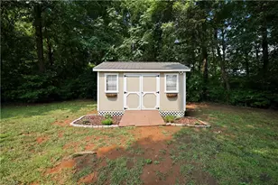 110 New Street S, Liberty, NC 27298 - Photo 22