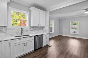 805 Bennett St, Greensboro, NC 27406 - Photo 10