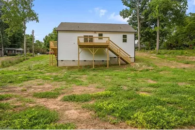 126 Aspen Street, Yadkinville, NC 27055 - Photo 22