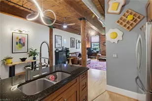 836 Oak St, Winston-Salem, NC 27101 - Photo 10