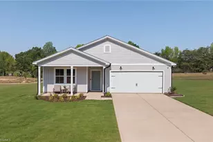 405 Chesney Pl, Thomasville, NC 27360 - Photo 2