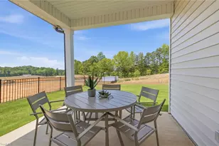 405 Chesney Pl, Thomasville, NC 27360 - Photo 26