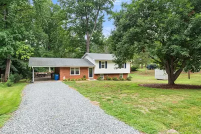 112 Kingwood Road, Reidsville, NC 27320 - Photo 2
