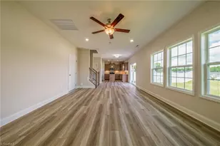 3719 Contimental Sq, Kernersville, NC 27284 - Photo 8
