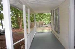 156 S Snider St, Denton, NC 27239 - Photo 6
