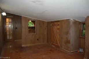 156 S Snider St, Denton, NC 27239 - Photo 28