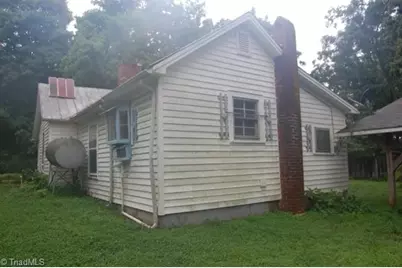 156 S Snider Street, Denton, NC 27239 - Photo 4
