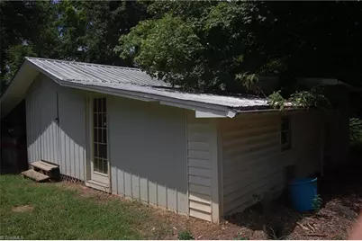 156 S Snider Street, Denton, NC 27239 - Photo 24