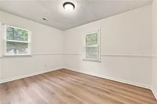 2210 Bracyridge Rd, Greensboro, NC 27407 - Photo 18