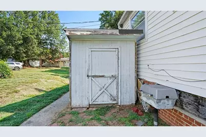 519 Overlook Street, Greensboro, NC 27403 - Photo 26