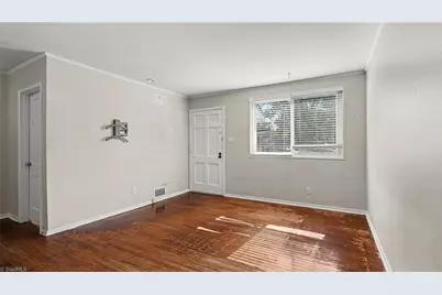 519 Overlook Street, Greensboro, NC 27403 - Photo 4
