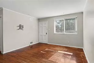 519 Overlook St, Greensboro, NC 27403 - Photo 4