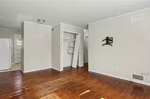 519 Overlook St, Greensboro, NC 27403 - Photo 8