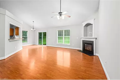 155 Monroe Street, Winston-Salem, NC 27104 - Photo 4