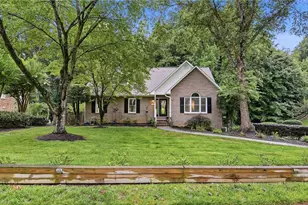 5009 Meadow Hill Ct, Winston-Salem, NC 27106 - Photo 2
