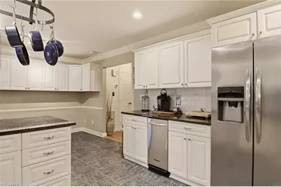 5009 Meadow Hill Court, Winston-Salem, NC 27106 - Photo 16