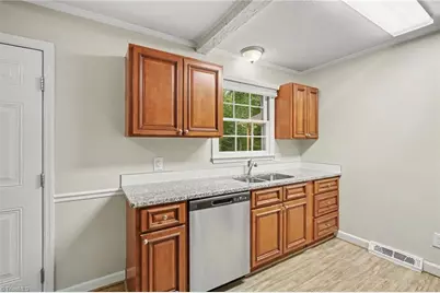 5210 Ashlyn Drive, Winston-Salem, NC 27106 - Photo 8