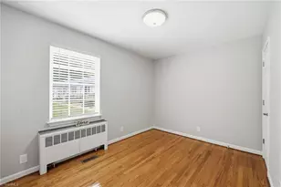 1300 Warwick Dr, Burlington, NC 27215 - Photo 12