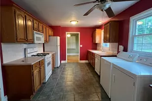 307 Carolina Cir, Winston-Salem, NC 27104 - Photo 6