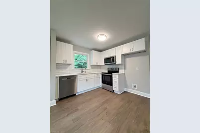 1332 Calvert Drive, Winston-Salem, NC 27107 - Photo 2