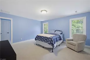 4 Willow Oak Ct, Greensboro, NC 27408 - Photo 30