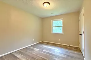 116 Boles St, Mayodan, NC 27027 - Photo 6