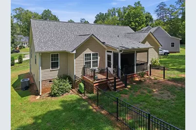 140 Laurel Ridge Court, Reidsville, NC 27320 - Photo 32