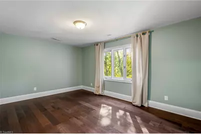 4103 Oak Hollow Drive, High Point, NC 27265 - Photo 32