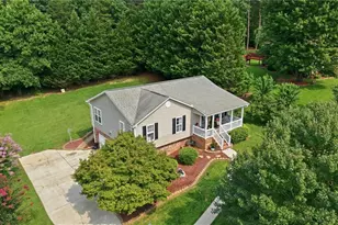 270 Bridgewater Rd, Mount Airy, NC 27030 - Photo 4